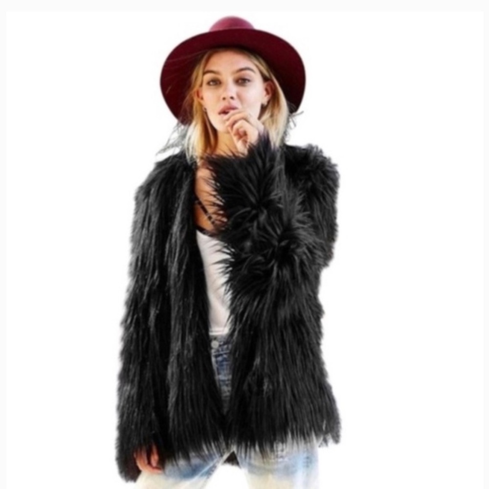 Ladakh X Urban Outfitters Margot Faux Fur Jacket